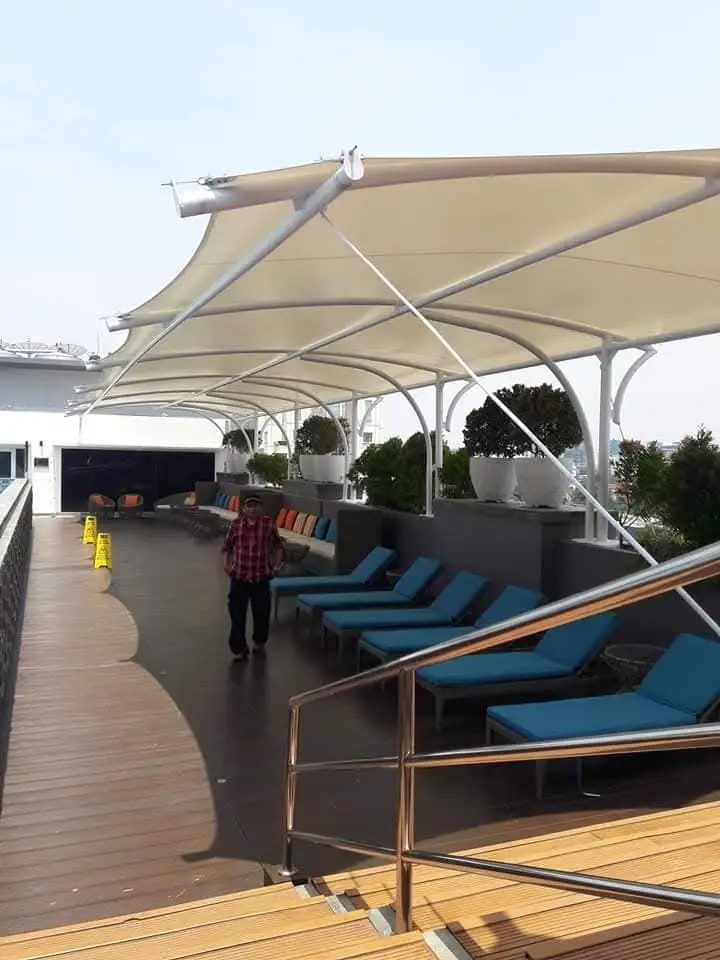 Struktur atap Tenda Membran yang modern di Tangerang